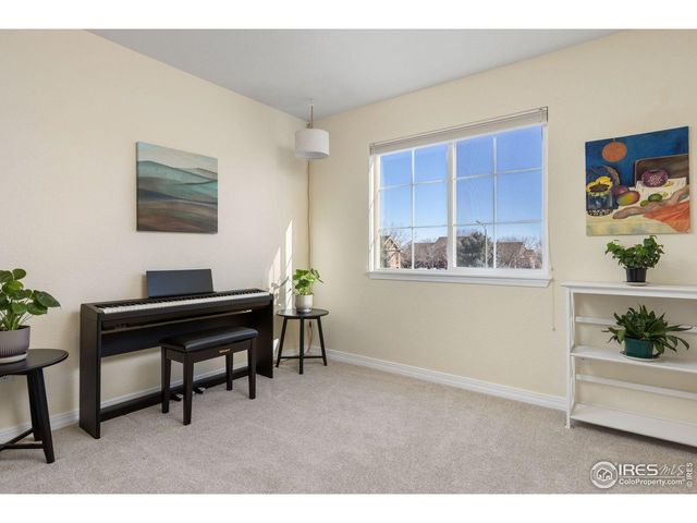 805 Summer Hawk Dr J-58, Longmont, CO 80504