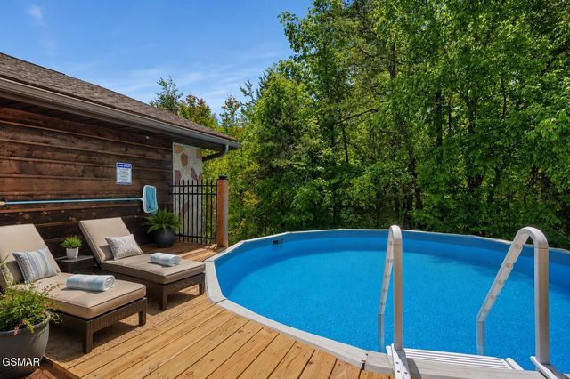 646 Parton Hollow Road, Sevierville, TN 37876