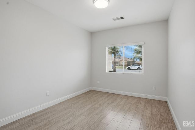 3515 Rio Grande Lane, Bakersfield, CA 93313