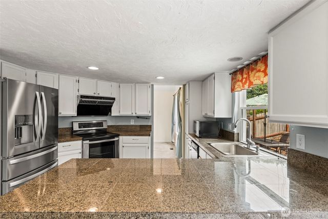 13372 122nd Place NE, Kirkland, WA 98034