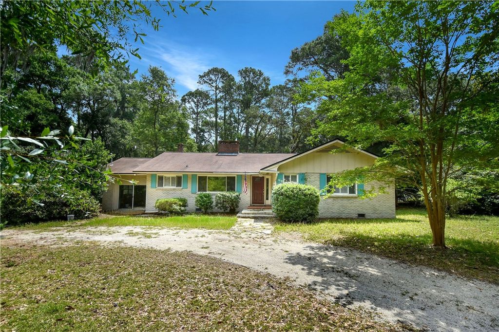 106 Dodge Road, St Simons Island, GA 31522
