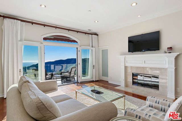 16868 Calle De Sarah, Pacific Palisades (los Angeles), CA 90272