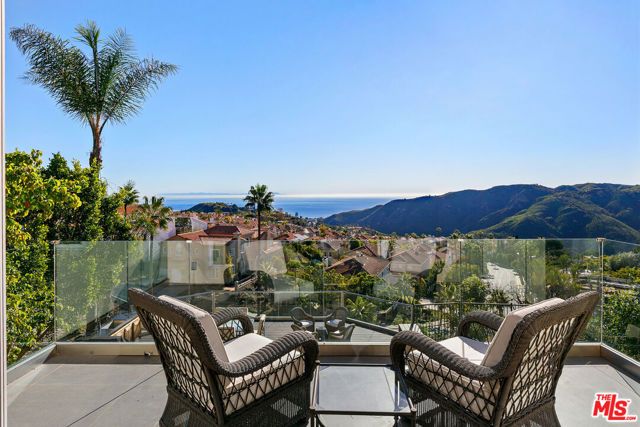 16868 Calle De Sarah, Pacific Palisades (los Angeles), CA 90272