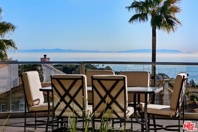 16868 Calle De Sarah, Pacific Palisades (los Angeles), CA 90272