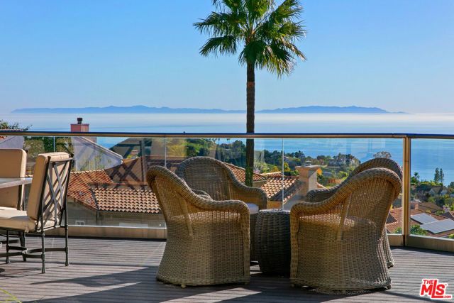 16868 Calle De Sarah, Pacific Palisades (los Angeles), CA 90272