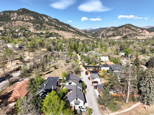 1321 9th St A, Boulder, CO 80302