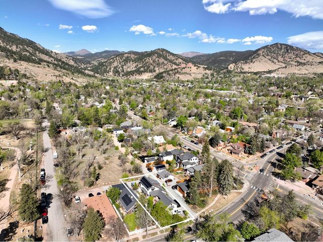 1321 9th St A, Boulder, CO 80302