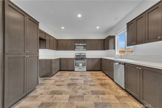 3383 Andrew Avenue, Rosamond, CA 93560