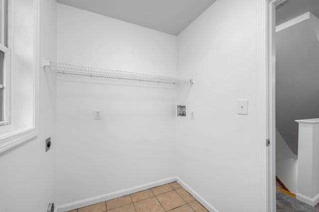 688 Gorham Street 688, Lowell, MA 01852