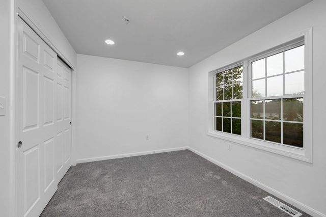 688 Gorham Street 688, Lowell, MA 01852