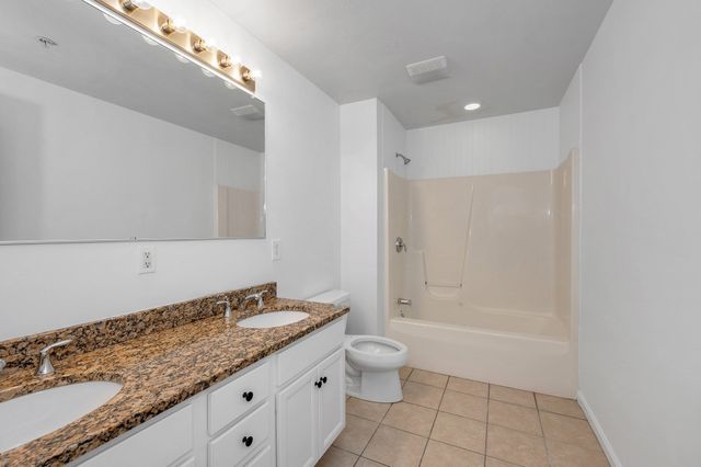 688 Gorham Street 688, Lowell, MA 01852