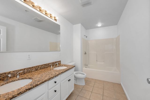 688 Gorham Street 688, Lowell, MA 01852