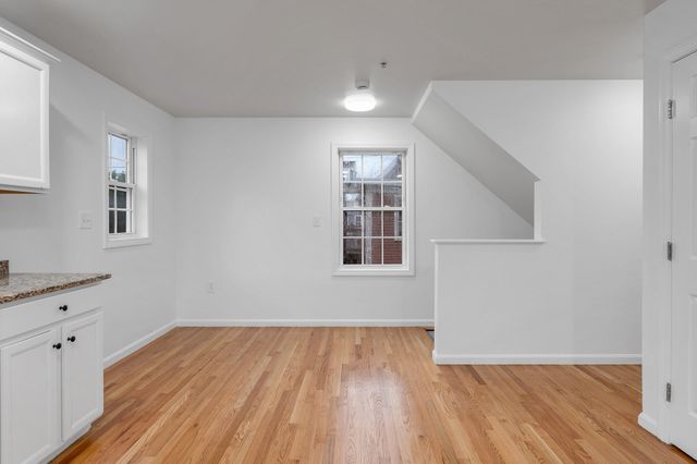 688 Gorham Street 688, Lowell, MA 01852