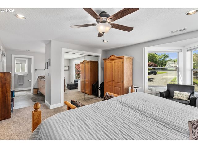 3300 Ne 164TH St GG4, Ridgefield, WA 98642