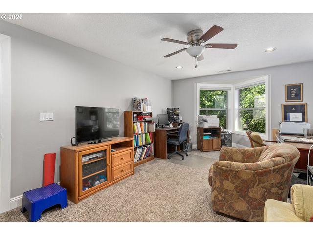 3300 Ne 164TH St GG4, Ridgefield, WA 98642