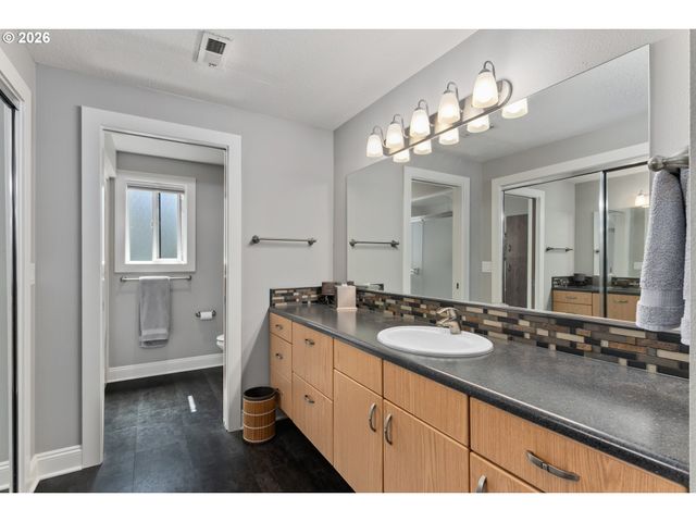 3300 Ne 164TH St GG4, Ridgefield, WA 98642