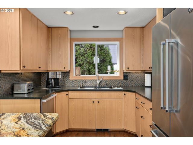 3300 Ne 164TH St GG4, Ridgefield, WA 98642