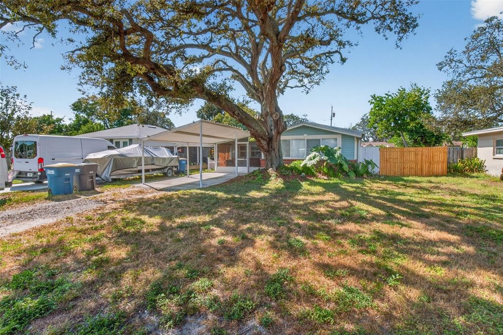 1356 FRIEND AVENUE, Clearwater, FL 33756