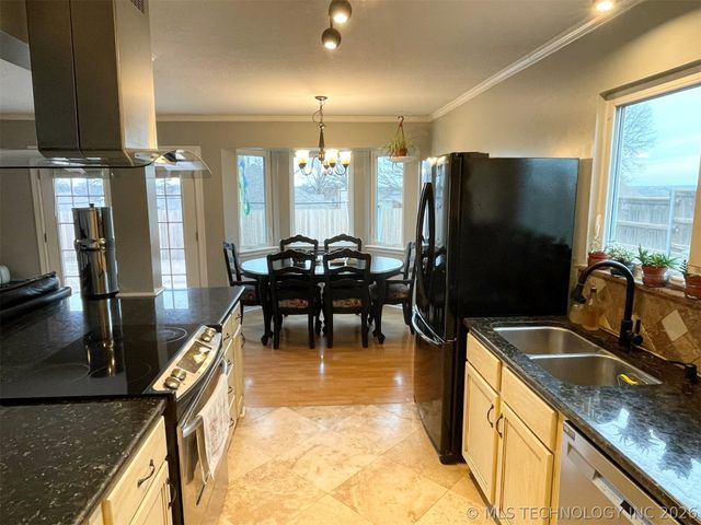 11106 S 1st Street, Jenks, OK 74037