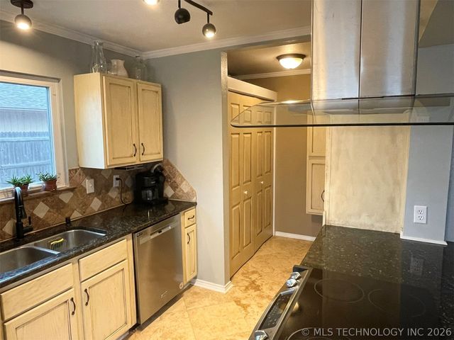 11106 S 1st Street, Jenks, OK 74037