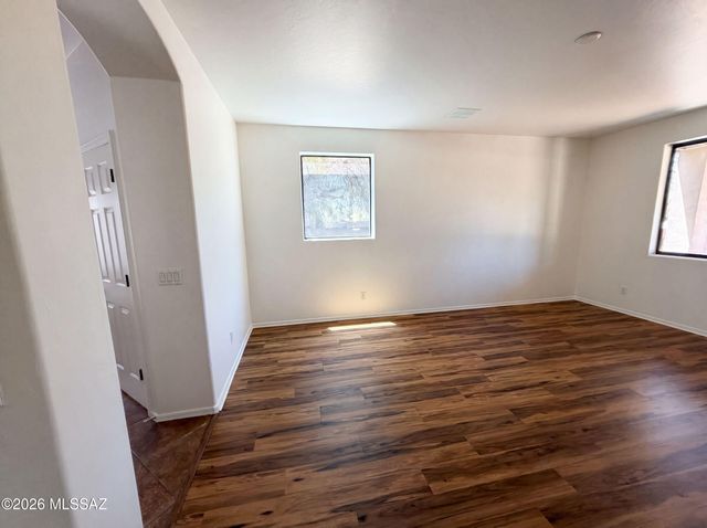 6 E Placita Vista Alegre, Sahuarita, AZ 85629