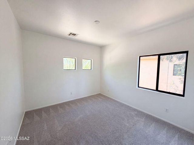 6 E Placita Vista Alegre, Sahuarita, AZ 85629