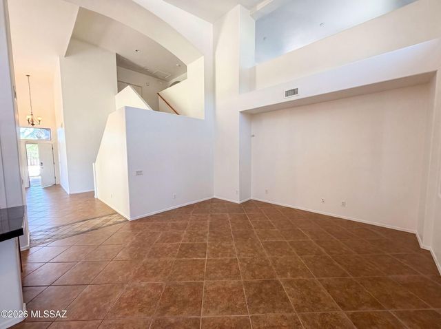 6 E Placita Vista Alegre, Sahuarita, AZ 85629