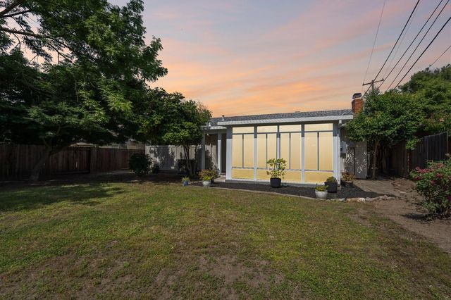 4785 Rex Ct, Sacramento, CA 95822