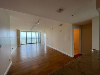 601 NE 36th Street 1209, Miami, FL 33137