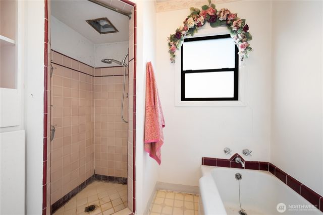 2665 Ocean Beach Highway, Longview, WA 98632