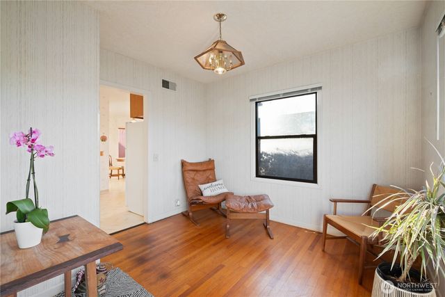 2665 Ocean Beach Highway, Longview, WA 98632