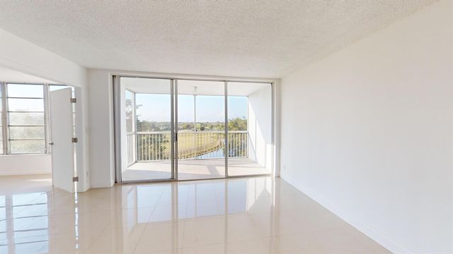 3080 N Course Drive 604, Pompano Beach, FL 33069