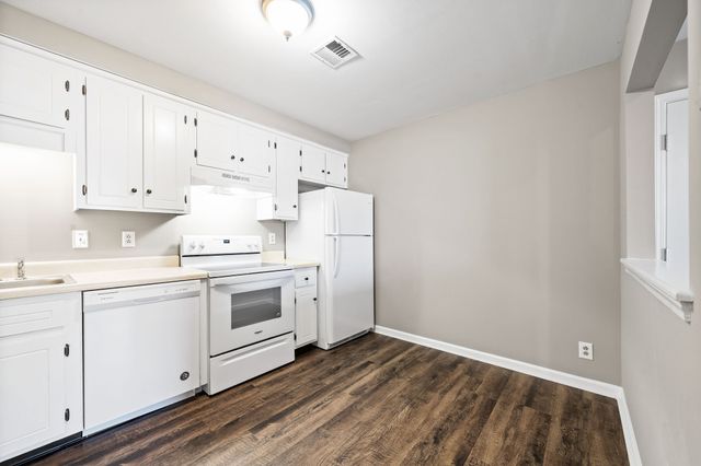 155 Jack Miller Blvd Apt 24, Clarksville, TN 37042