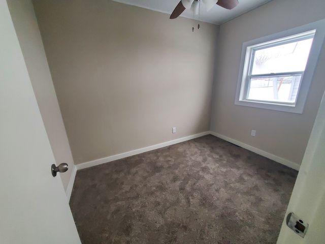 225 6th Avenue W, Andalusia, IL 61232