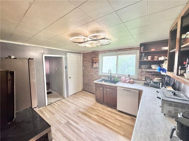 38 Green Hill Road, Rostraver, PA 15012