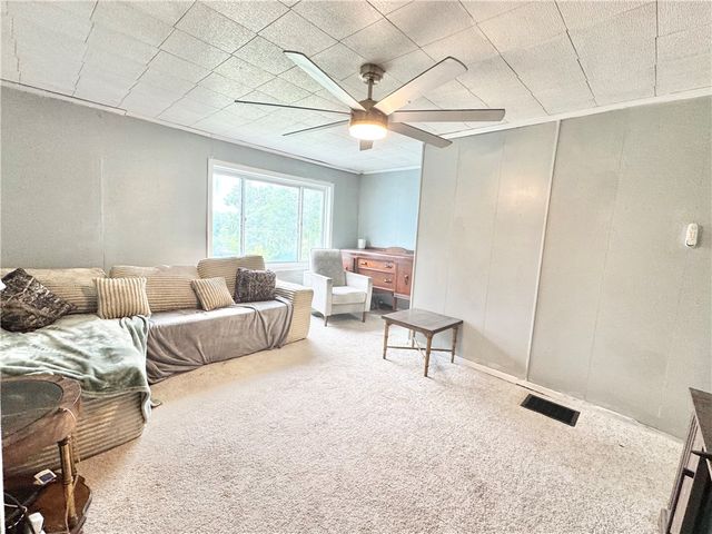 38 Green Hill Road, Rostraver, PA 15012
