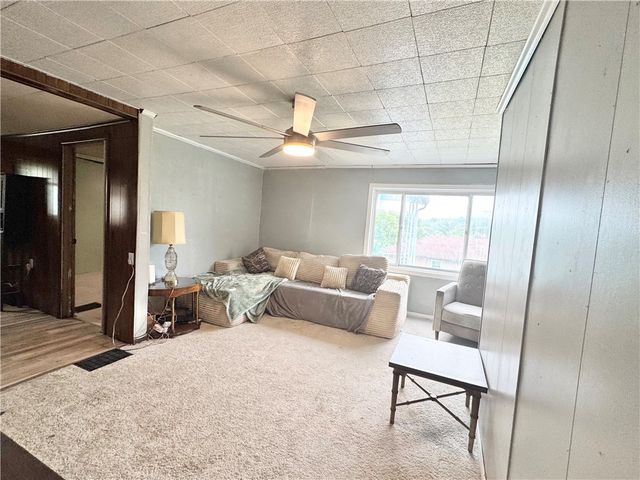 38 Green Hill Road, Rostraver, PA 15012