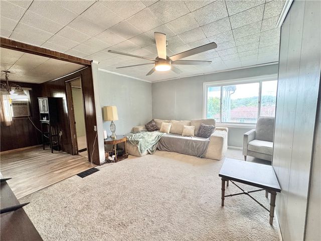 38 Green Hill Road, Rostraver, PA 15012