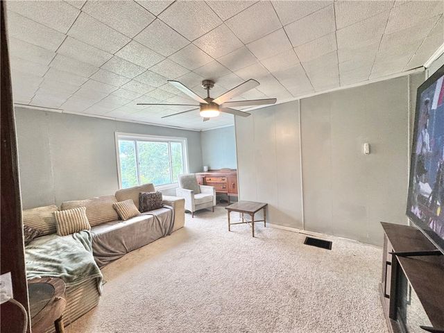 38 Green Hill Road, Rostraver, PA 15012