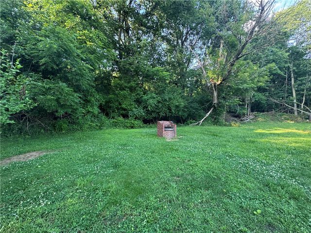 38 Green Hill Road, Rostraver, PA 15012