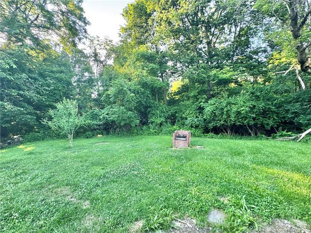 38 Green Hill Road, Rostraver, PA 15012