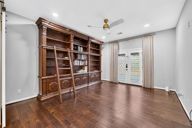 7122 Freesia Court, Baytown, TX 77521