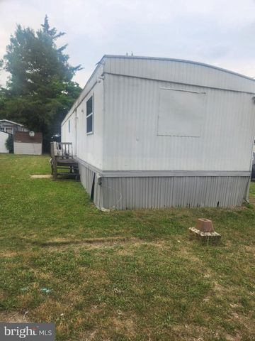 205 DELAWARE, Williamstown, NJ 08094