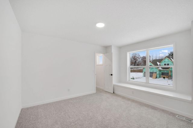 8693 Periwinkle Boulevard, Woodbury, MN 55129