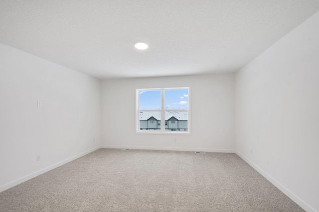 8693 Periwinkle Boulevard, Woodbury, MN 55129