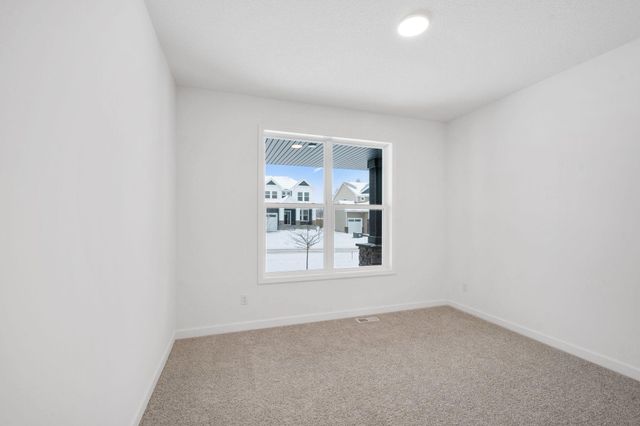 8693 Periwinkle Boulevard, Woodbury, MN 55129