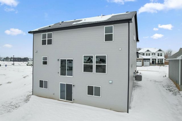 8693 Periwinkle Boulevard, Woodbury, MN 55129