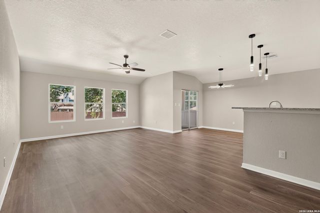 120 Evening Breeze, Cibolo, TX 78108