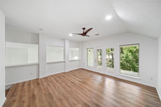 38 N Castlegreen Circle, The Woodlands, TX 77381