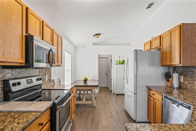 2574 12th Square SW, Vero Beach, FL 32968